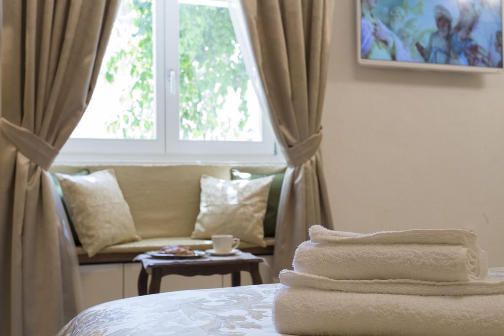 Summer Dream Studio Split Room photo
